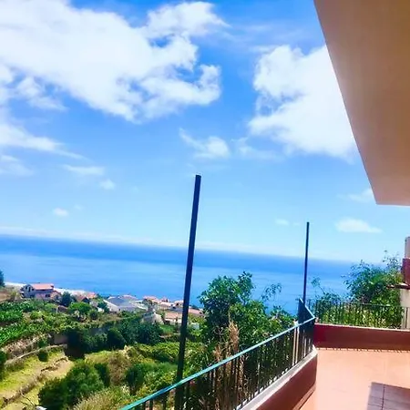 Casa Vista Mar -2 Bedrooms,fantastic Seaview Estreito Da Calheta